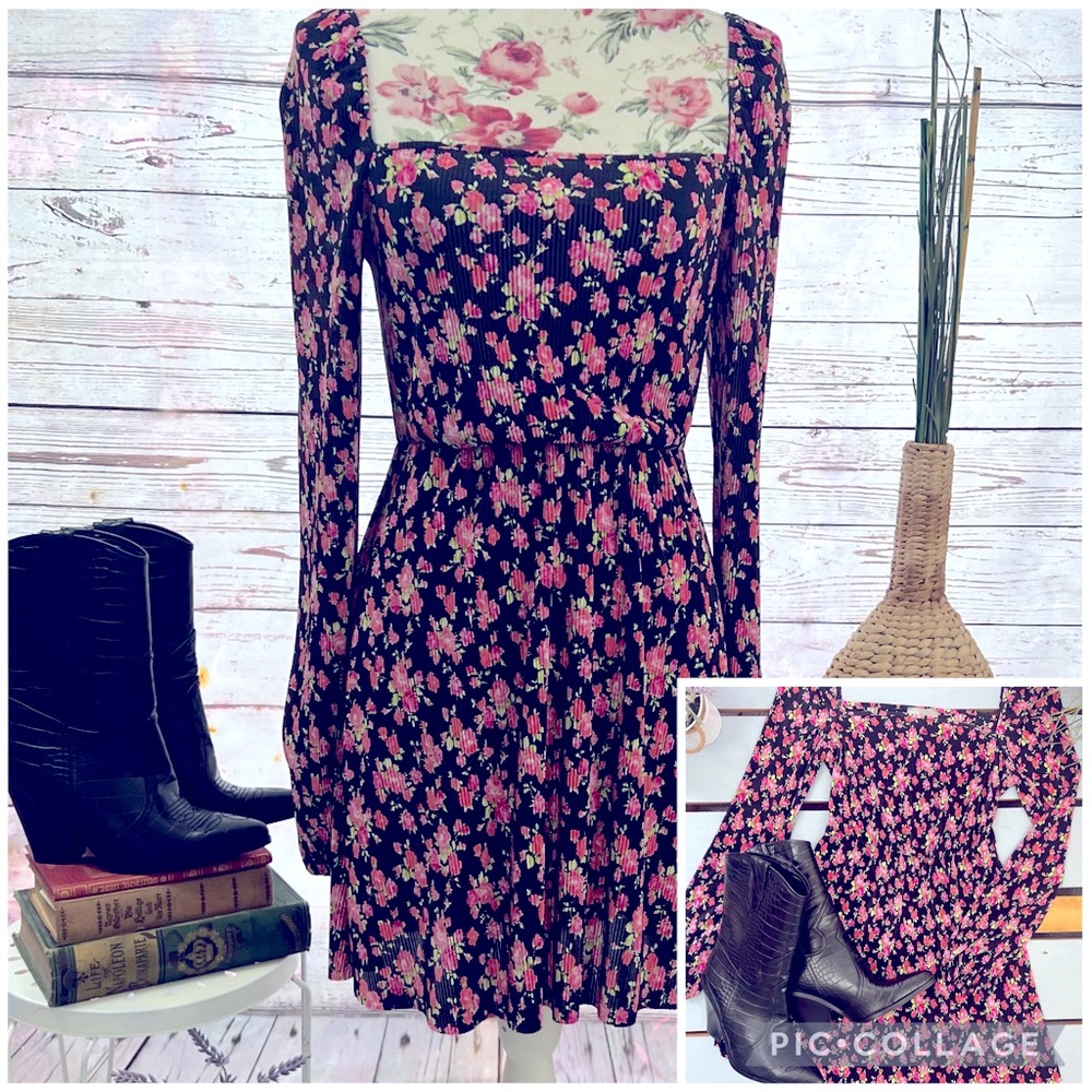 ASOS Design Mini Plisse Square Neck Skater Dress in Floral Print US 4 So Cute!!